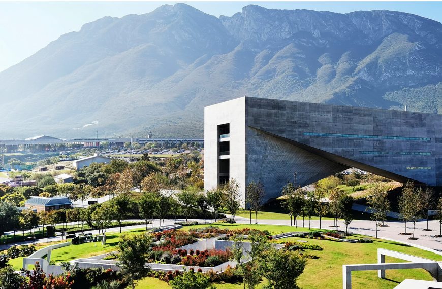 Estudiantes de la UDA participan en programa de movilidad académica en la Universidad de Monterrey